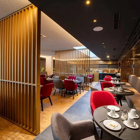 Plaza Aparthotel Wiener Neustadt
